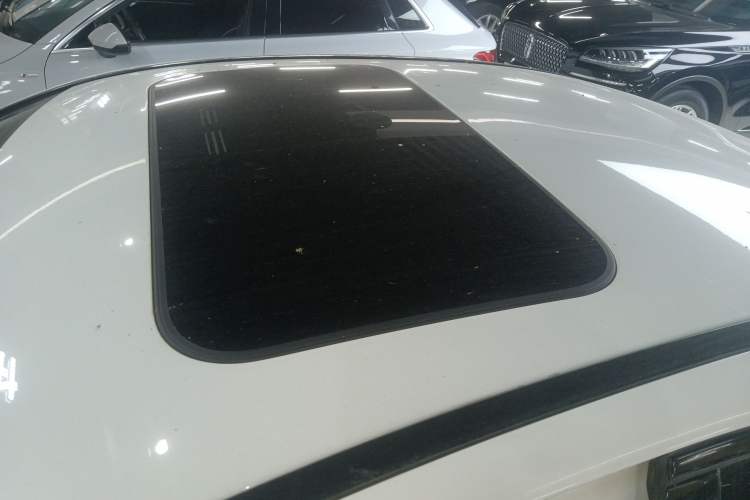 Used Mercedes-Benz C-Class 2017 Restyled C 200 Sport Edition Roof