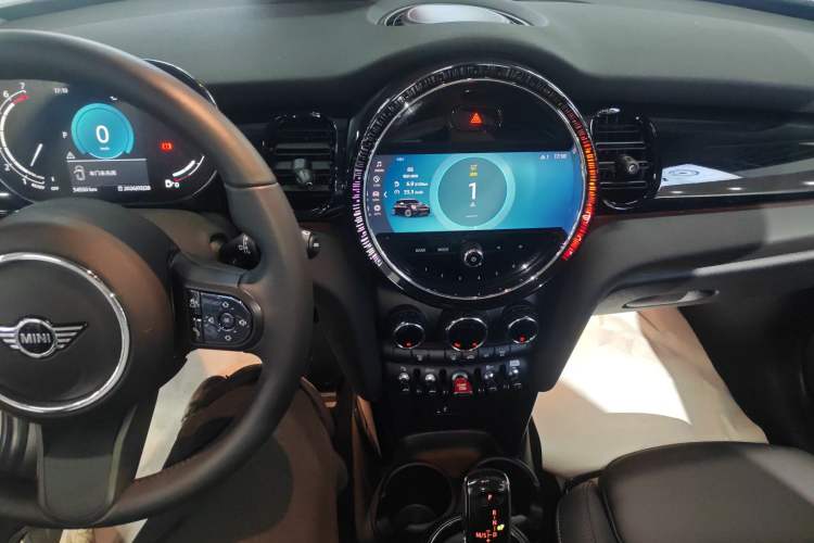Used MINI 2023 Updated 1.5T COOPER Artist
