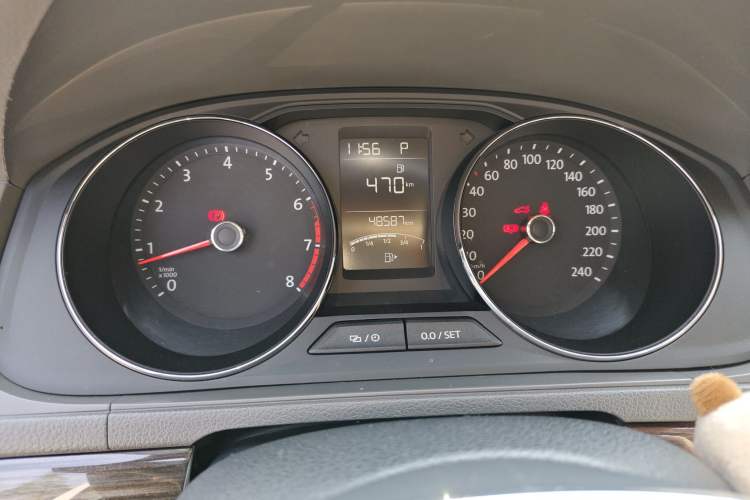 Used Volkswagen Gran Lavida 2015 230TSI DSG Comfort Edition
