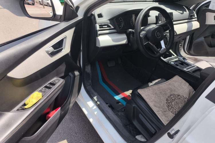 Used BYD Qin New Energy 2019 Standard Edition for Travel Driver Seat