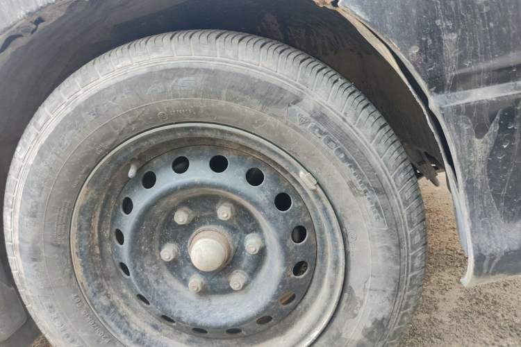 Used Jinbei Grace 2013 2.0L Zhi Ling Standard Version 7-Seater National Games Commemorative Edition China V Standard