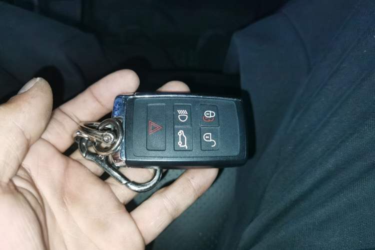 Used Land Rover Defender 2022 90 Two-Door 2.0T Standard Version European Edition