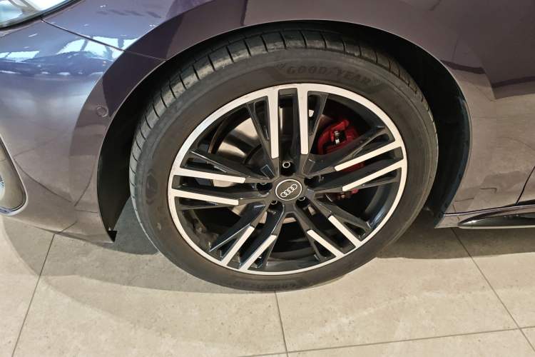 Used Audi A5L 2026 2.0T Sport quattro Left Front Wheel Hub