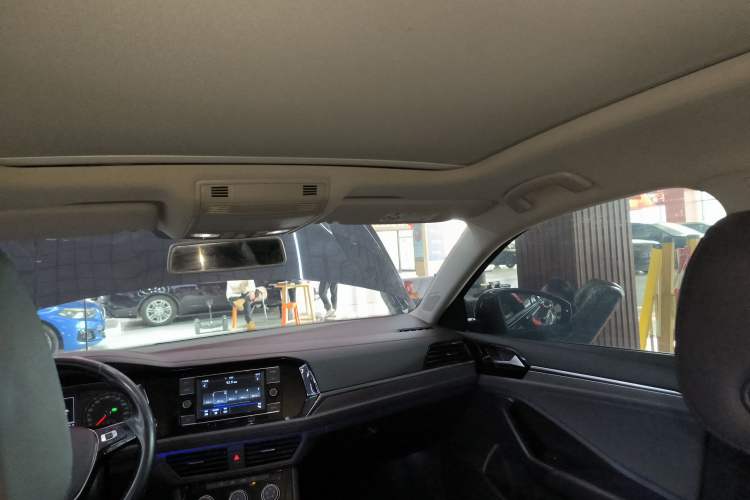 Used Volkswagen Sagitar 2019 280TSI DSG Comfort Version China VI Standard Headliner