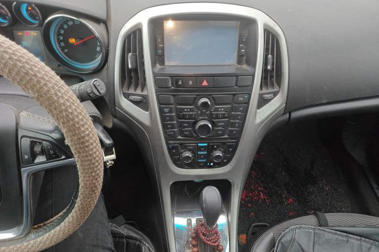 Used Buick GT 2012 XT 1.6L Automatic Fashion Edition
