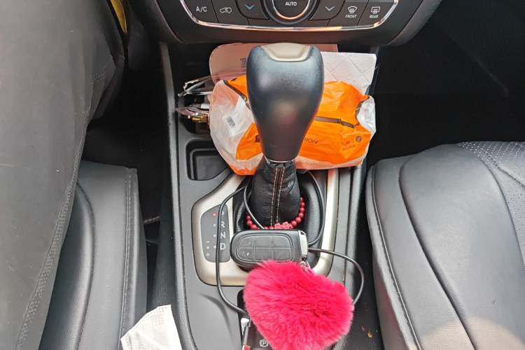 Used Jeep Cherokee 2016 2.0L Superior Edition
