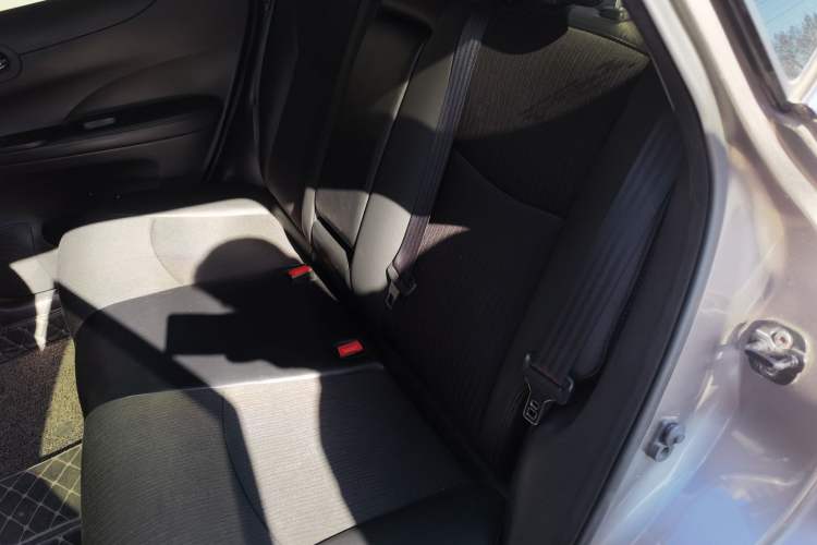 Used Nissan Tiida 2011 1.6L Manual Smart Version
