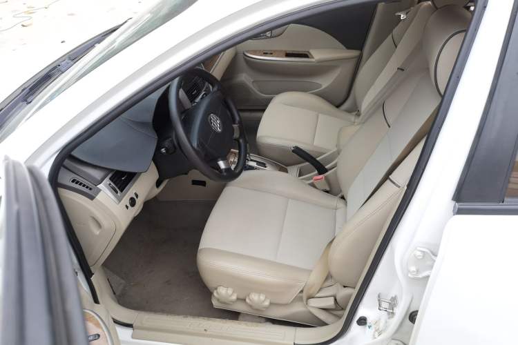 Used Buick Excelle 2015 1.5L Automatic Classic Model Left Front Seat