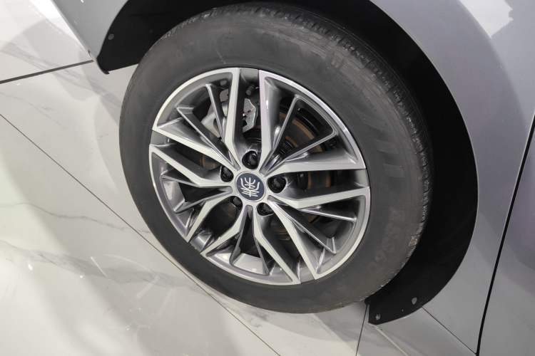 Used BYD Qin PLUS 2024 Honor Edition EV 510KM Beyond Model
