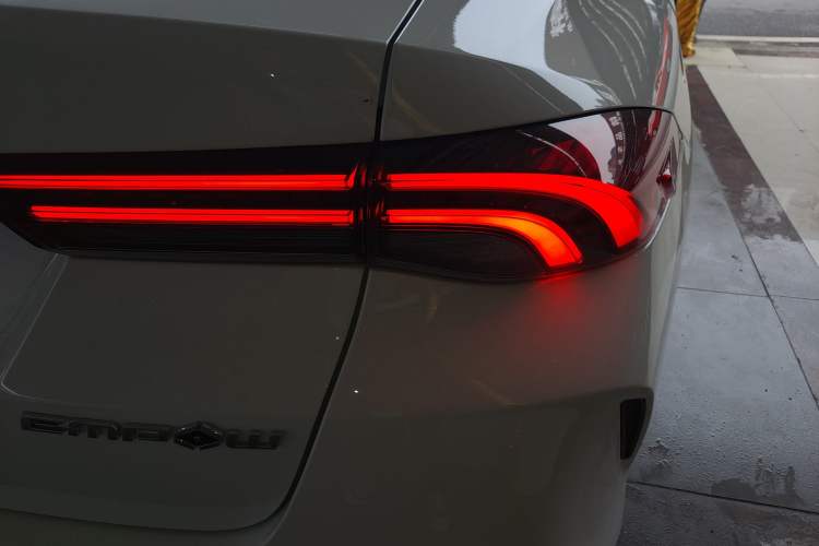 Used GAC Trumpchi EMPOW 2021 270T DCT J16 Version