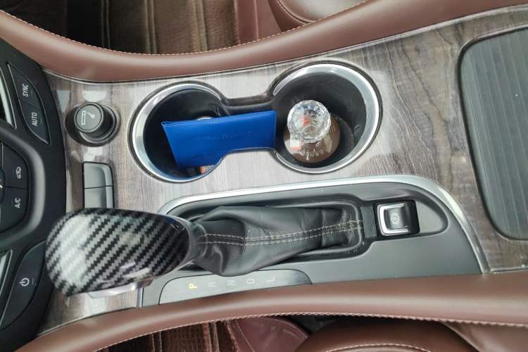 Used Buick Envision 2016 20T Two-Wheel-Drive Elite Model Gear Lever