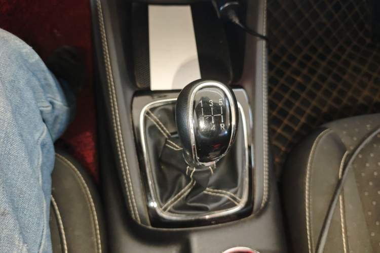 Used CHANGAN OSHAN A800 2019 1.6L Manual Comfort Model China VI Standard
