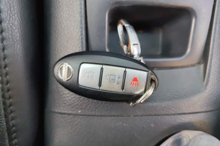 Used Nissan Tiida 2014 1.6L CVT Smart Model