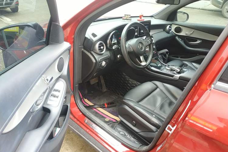 Used Mercedes-Benz GLC Coupe 2017 GLC 200 4MATIC Coupe SUV