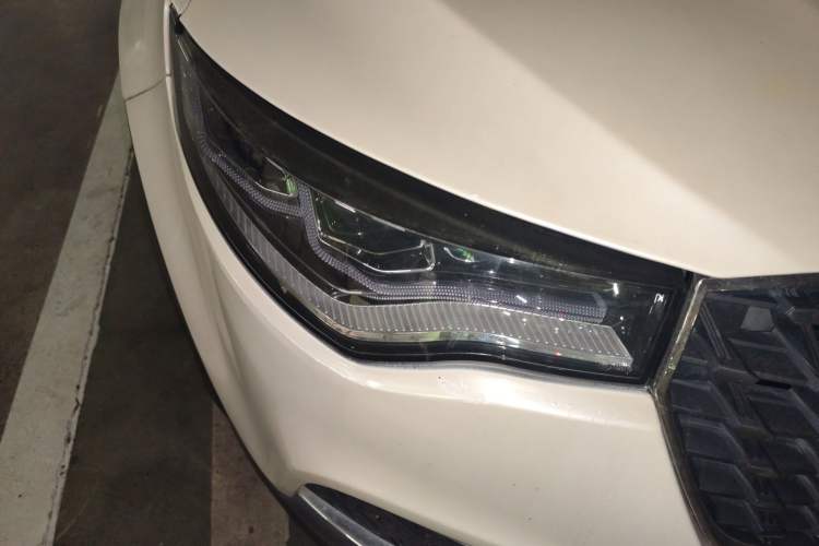 Used Zotye T700 2017 1.8T Dual-Clutch Luxury Model