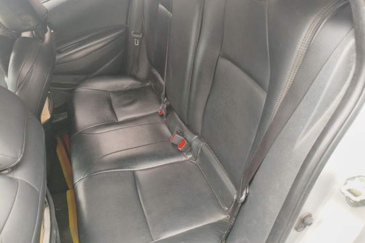 Used Toyota Levin 2019 Dual-Engine 1.8H E-CVT Entry-Level Model China V Standard Left Rear Seat