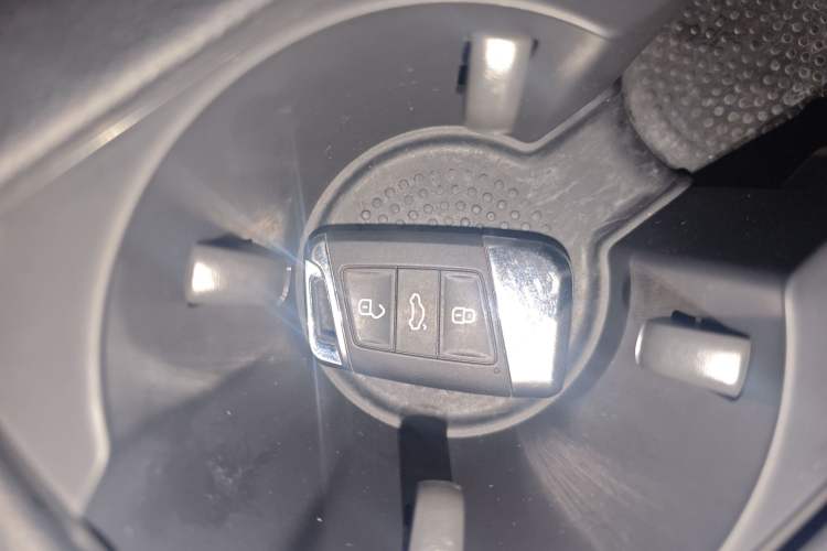 Used Volkswagen FAW-Volkswagen CC 2019 330TSI Glamour Edition China V Standard Vehicle Key