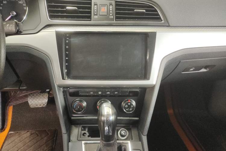 Used Volkswagen Lamando 2017 230TSI DSG Fashion Edition