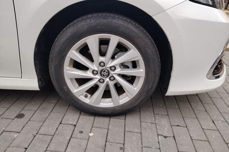 Used Toyota Camry 2021 2.0G Luxury Edition Right Front Wheel Hub