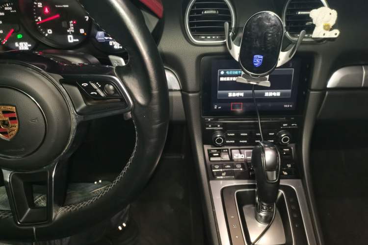 Used Porsche 718 2016 Cayman 2.0T
