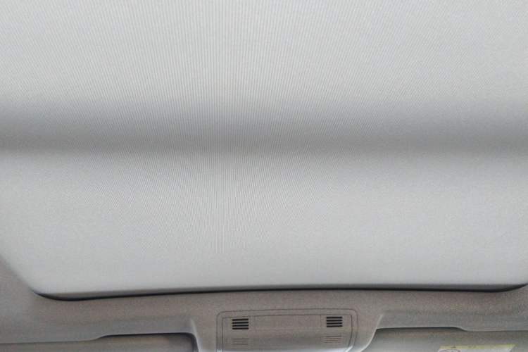 Used Volkswagen T-ROC 2022 280TSI DSG Two-Wheel Drive Comfort PLUS