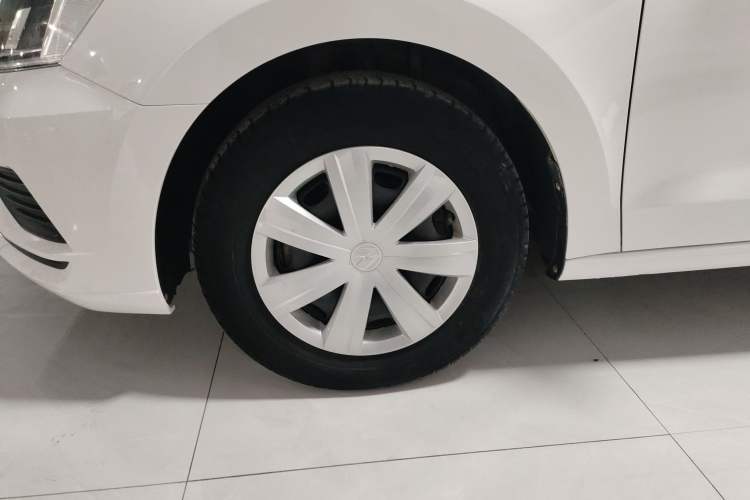 Used Volkswagen Jetta 2017 1.5L Manual Fashion Edition