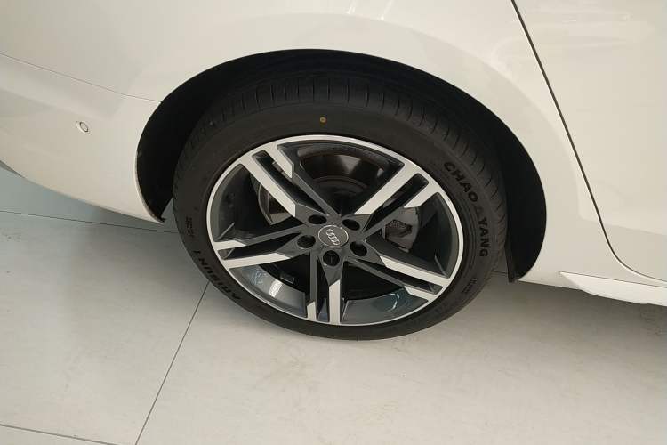 Used Audi A4L 2020 40 TFSI quattro Luxury Dynamic Model
