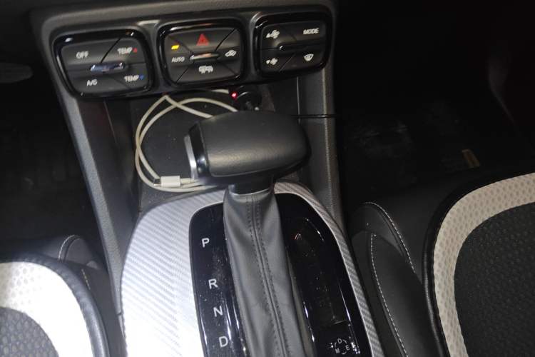 Used GAC Trumpchi GS3 2021 POWER 270T Automatic Dynamic Edition Gear Lever