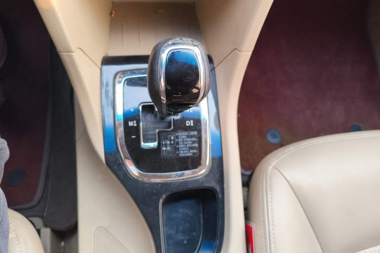 Used Baojun 730 2016 1.8L iAMT Luxury Model 7 Seats