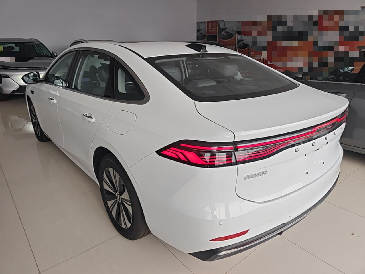 Geely Galaxy A7 2025 Model EM-i 150km Long-Distance Edition — снимка 4
