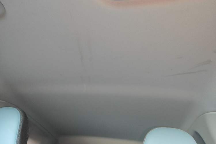 Used Chery Little Ant 2022 Revised Version Sweet Pink Edition Half-Sugar Version Lithium Iron Phosphate 30.7 kWh 30 kW 301 km Headliner