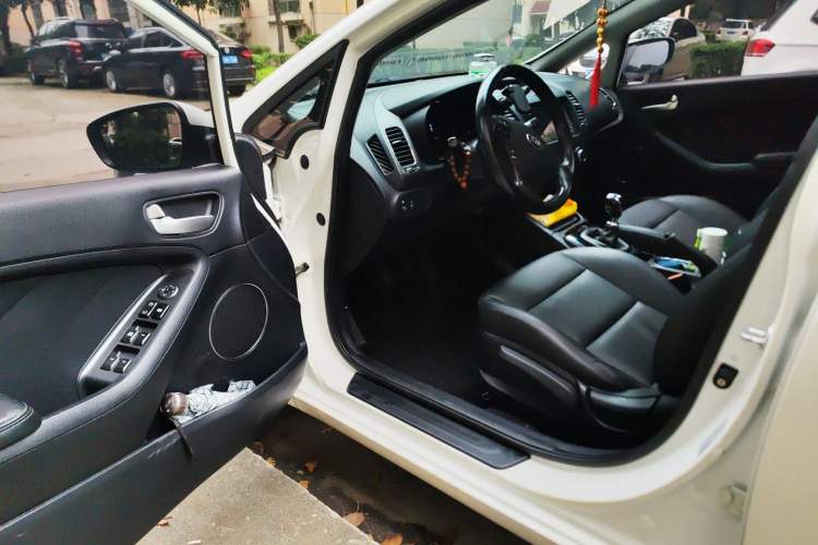 Used Kia K3 2016 1.6L Manual GLS
