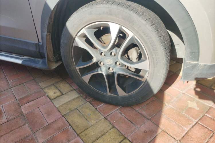 Used Soueast DX7 2015 1.5T Automatic Luxury Model