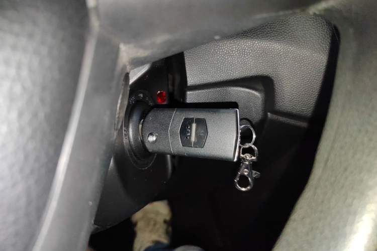 Used Mazda Mazda 5 2013 2.0L Manual Comfort Version
