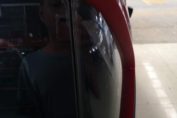 Used Baojun E200 2018 Intelligent Driving Edition Right Rear Taillight