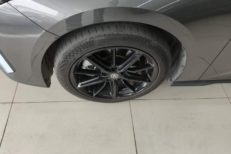 Used CHANGAN UNI-V iDD 2023 Zhidian iDD 1.5T 113km Smart & Fun Version (Rapid Edition)
