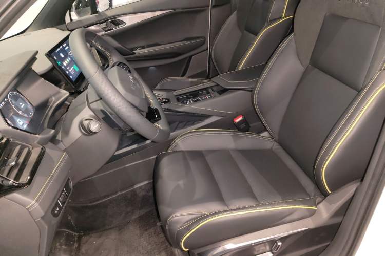 Used Lynk & Co 06 2023 Remix 1.5T Dynamic Halo