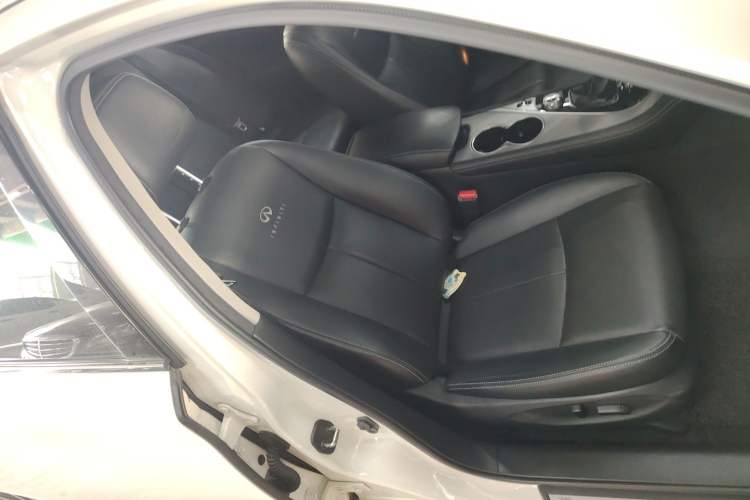 Used Infiniti Q50 2014 3.7L Comfort Edition