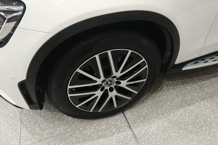 Used Mercedes-Benz GLC Coupe 2020 GLC 300 4MATIC Coupe SUV Left Front Wheel Hub