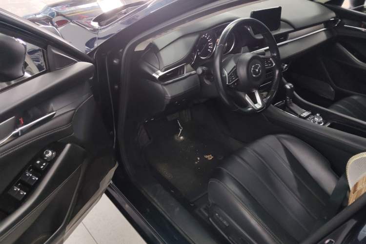 Used Mazda Atenza 2020 2.0L Blue Sky Luxury Edition Driver Seat