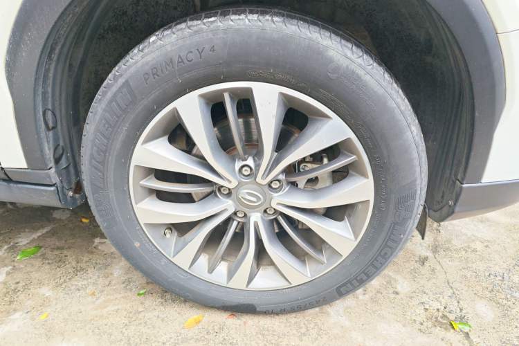 Used GAC Trumpchi GS8 2017 320T Two-Wheel Drive Luxury Smart Connectivity Version (7 Seats)