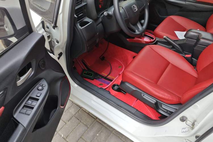 Used Honda Fit 2018 1.5L CVT Comfort Sunroof Version