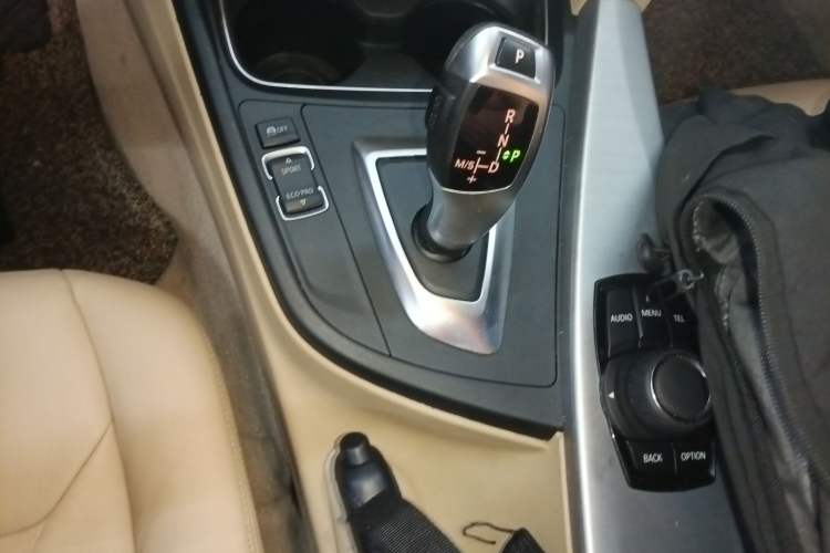 Used BMW 4 Series 2014 420i Fashion Model Gear Lever