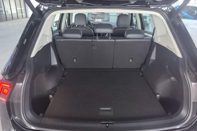 Used Volkswagen Tiguan L 2020 330TSI Automatic Two-Wheel Drive Smart Luxury Edition China VI Standard