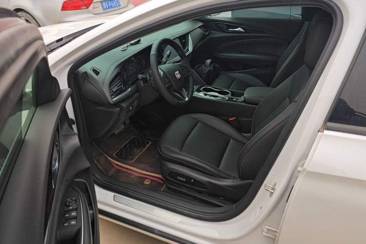 Used Buick Regal 2024 25T Deluxe Edition
