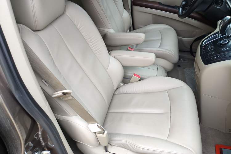 Used Buick GL8 2017 25S Luxury Version China V Standard Right Front Seat