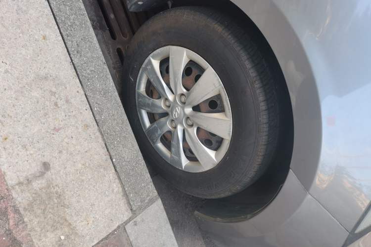 Used Hyundai Verna (older generation) 2014 1.4L Manual Fashion GS Model