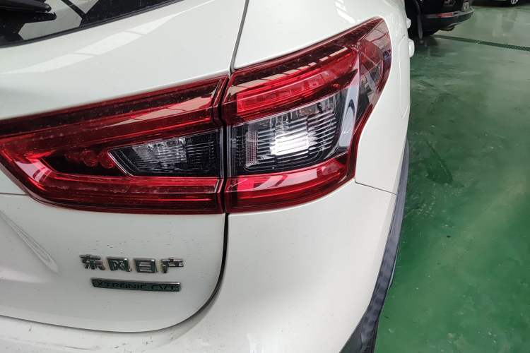 Used Nissan Qashqai 2019 2.0L CVT Luxury Edition Exterior 3