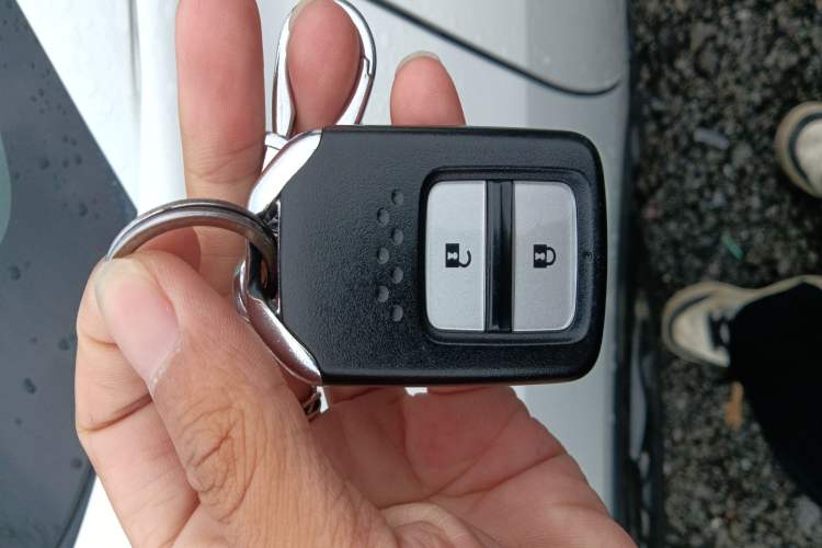 Used Honda Vezel 2015 1.8L CVT 2WD Luxury Model