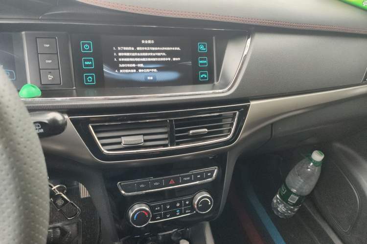 Used CHANGAN KAICHENG Oushang A600 2016 1.5L Manual Luxury 7-Seater
